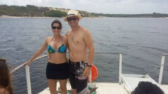 O casal Cleo Guerra e Fernanda Caimi em lua-de-mel em Fortaleza pela Ilha Viagens!!