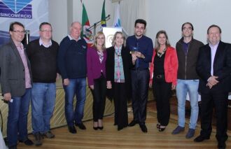 Diretoria Sincomércio: Alcemiro Fontoura, Carlos Damiani,Heitor Nabarros,Tânia Barbieri,Sueli Marini(Presidente),Jardel Bech (palestrante),Lurdes Lorenzoni (vice),Jardel Franzen e Sérgio Maldonado