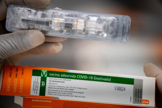 As 4,8 milhões de doses foram produzidas na China (Foto: Instituto Butantan/Divulgação)