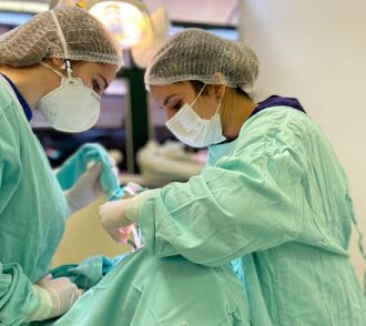Atendimento é feito pelos residentes (Fotos: Divulgação)