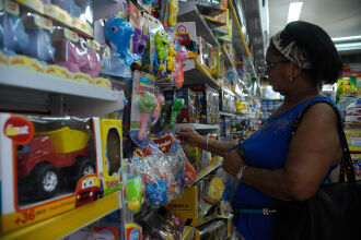 Brinquedos são considerados como primeira opção de presente pelos consumidores. (Foto: Fernando Frazão/Agência Brasil)