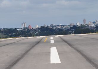 Passo Fundo: obstáculos para os ataúdes funerários via aérea - Foto – LC Schneider-ON