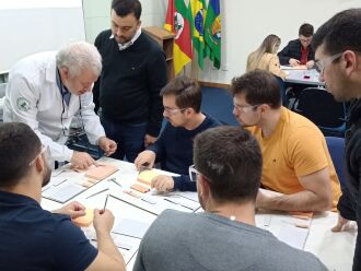 A interdisciplinaridade na formação médica agrega conhecimento e experiências