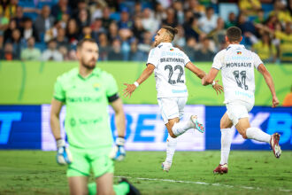 O estreante Braithwaite, marcou duas vezes o Tricolor - Foto Lucas uebel/Grêmio
