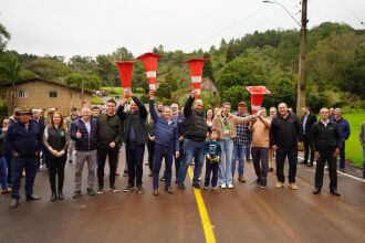 Obras incluíram 10 pontes e pavimentação em seis distritos - MICHEL SANDERI/PMPF