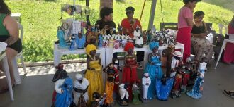 Com participação da comunidade, a Feira Afro-Brasileira encerrou a semana com o fortalecimento das expressões culturais afro-brasileiras - FOTO: MICHEL SANDERI/PMPF