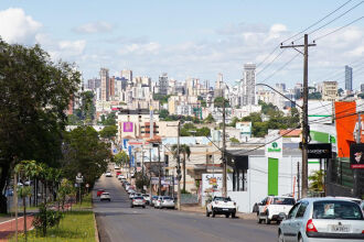 O comércio e os supermercados funcionarão normalmente durante o feriado - Foto: Divulgação PMPF