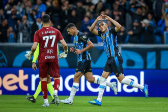 Centroavante Carlos Vinícius foi o autor de 2 gols. Foto: Lucas Uebel / Grêmio FBPA