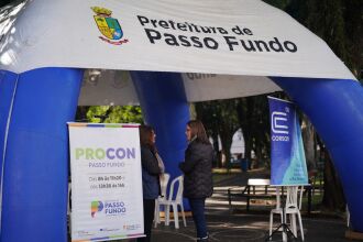 Estrutura está instalada na Praça Marechal Floriano - FOTO: PMPF/DIVULGAÇÃO