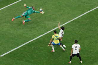 Brasil pressionou até o final da partida e foi recompensado com a classificação - Foto: Divulgação/FIFA