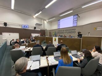Projeto foi aprovado por 16 votos favoráveis e três contrários, durante sessão realizada na semana passada - FOTO: Michele Sautner