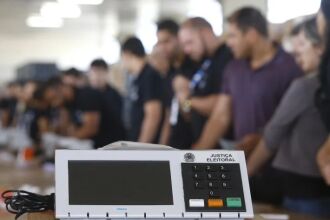 Para os requerimentos de transferência temporária de eleitores, haverá plantão neste sábado (15) e domingo (16), das 12h às 17h - Foto: Divulgação
