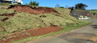 Barranco está localizado às margens da rodovia de acesso a Erechim - FOTO – KLEITON VASCONCELLOS/ON