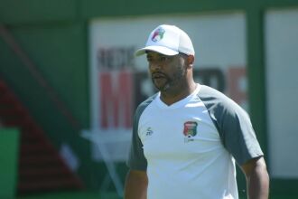 O novo treinador tem a missão de reverter a sequência de maus resultados do Gaúcho - Foto: Divulgação/ON