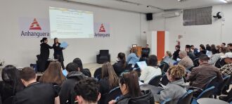 Treinamento visa aperfeiçoar o trabalho de cerca de 2 mil mesários que atuam em Passo Fundo - Foto: Kleiton Vasconcellos/ON