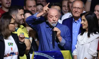 No primeiro discurso após a reeleição, o presidente Luiz Inácio Lula da Silva afirmou que mudará o jeito de governar o Brasil - FOTO: PAULO PINTO/AGÊNCIA BRASIL