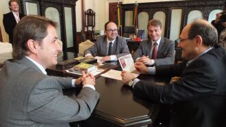 Governador José Ivo Sartori recebeu representantes do município