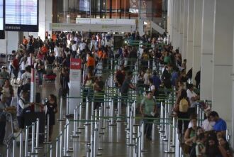 Em maio, viagens ao exterior tiveram queda de 42% em relação ao mesmo mês de 2014