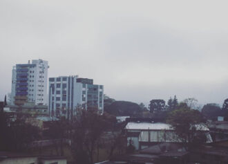 Nesta segunda-feira (06) o céu deve ficar com poucas nuvens, com temperaturas que variam entre 6°C e 15°C