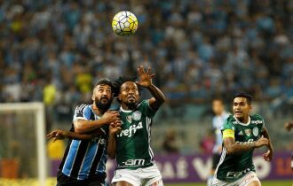 As duas equipes lutaram, mas não conseguiram marcar Crédito: