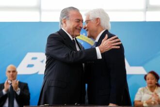 Presidente Michel Temer dá posse ao ministro da Secretaria-Geral da Presidência da República, Moreira Franco, em cerimônia no Palácio do Planalto