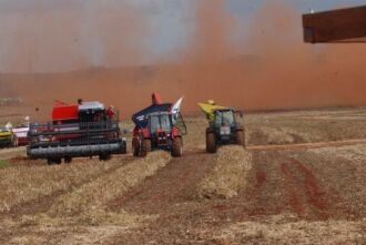 Safra deve ter 219,5 milhões de toneladas em 2018, 22,4 milhões a menos do que a produção esperada para 2017