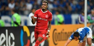 Edenílson marcou o gol na vitória Colorada Crédito: 