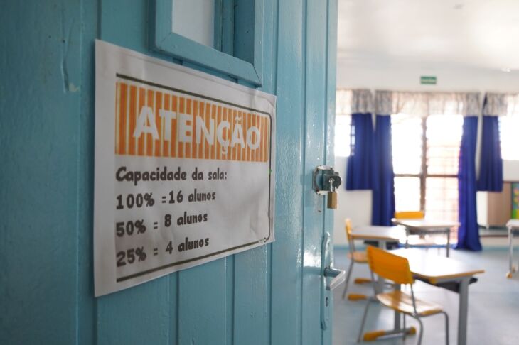 950 alunos terão acesso ao ensino híbrido (Foto: Michel Sanderi/Divulgação PMPF)