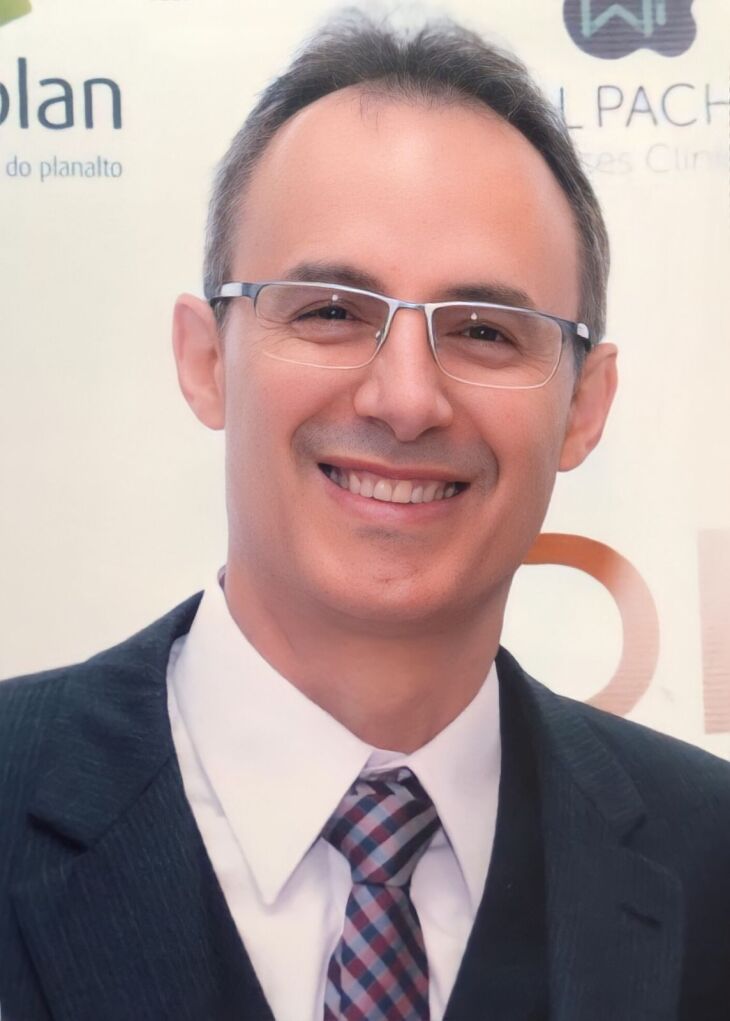 Dr. Araby Nácul é médico gastroenterologista e hepatologista   (Foto – Divulgação)