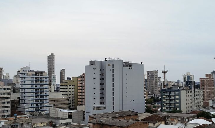 Céu encoberto e chuva em Passo Fundo – Foto-LC Schneider-ON