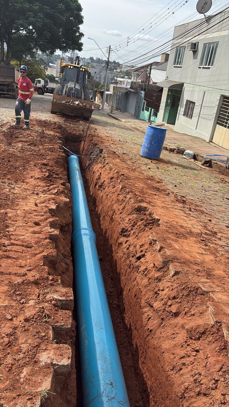 Nova canalização tem 450 metros de extensão e 300 milímetros de diâmetro / Foto: Divulgação/Corsan