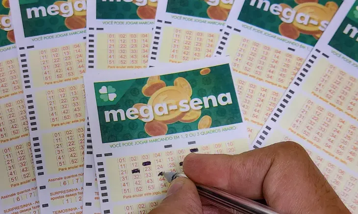 Mega: ninguém acertou as seis dezenas – Foto –Rafa Neddermeyer/Agência Brasil