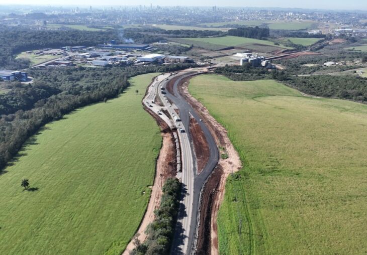 Intervenção já alcançou 30% de execução e vai modernizar a infraestrutura viária da região - FOTO/PMPF