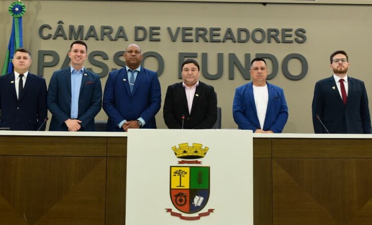 Novos dirigentes do Legislativo passo-fundense – Foto – Divulgação - CMPF