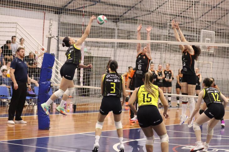 Foram duas vitórias por 3 sets a 0 - Foto - Eugenio Siqueira/ Be8/UPF