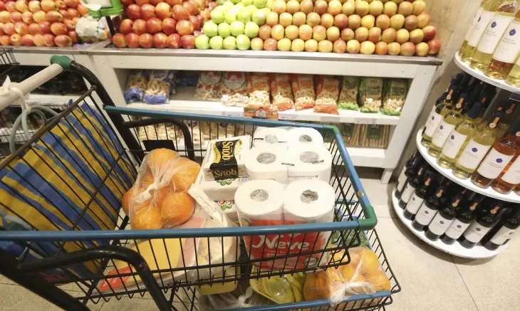 Supermercados não abre no feriado de sexta-feira - FOTO: AGÊNCIA BRASIL