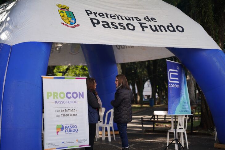 Estrutura está instalada na Praça Marechal Floriano - FOTO: PMPF/DIVULGAÇÃO