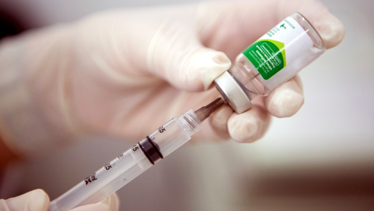 Enquanto a procura cresce, novas doses chegam para reforçar a proteção da população contra a gripe - Foto: Divulgação
