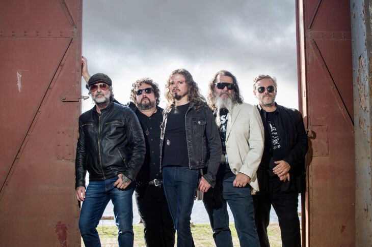 Show revisita os grandes sucessos do grupo e presta homenagem à trajetória da banda que marcou gerações - FOTO: DIVULGAÇÃO.