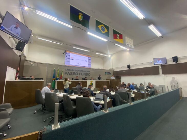 Projetos foram aprovados durante sessão realizada na quarta-feira (14) - Foto: Michele Sautner/Divulgação ASCOM Câmara Municipal