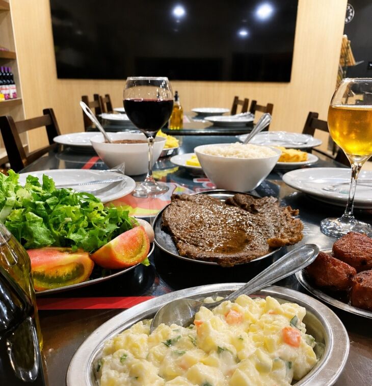 A publicação contempla a diversidade gastronômica produzida em Passo Fundo - FOTO: Divulgação 