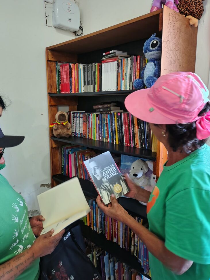 Biblioteca está integrada ao projeto Mãos Amigas, na vila Cruzeiro - Foto: Kleiton Vasconcellos/ON