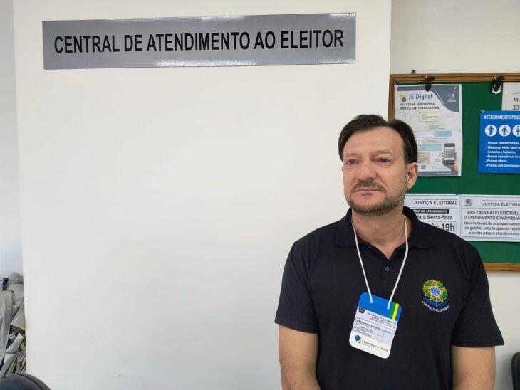 João Marcelo Barbiero de Vargas destaca ausência de filas, funcionamento das urnas e previsão de conclusão dos trabalhos de transmissão dos dados até as 19h30 - Foto - Luiz Carlos Schneider/ ON