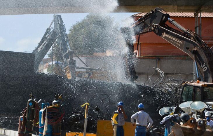 A demolição do Viaduto Guararapes vai preservar um trecho da obra para os trabalhos da perícia