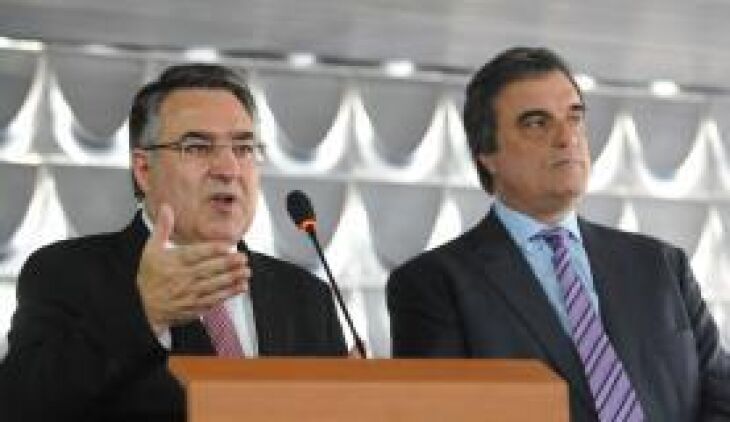 Na terça-feira (7) o governador de Santa Catarina, Raimundo Colombo, e o ministro da Justiça, José Eduardo Cardozo, falaram à imprensa sobre o reforço nas operações de segurança pública no estado