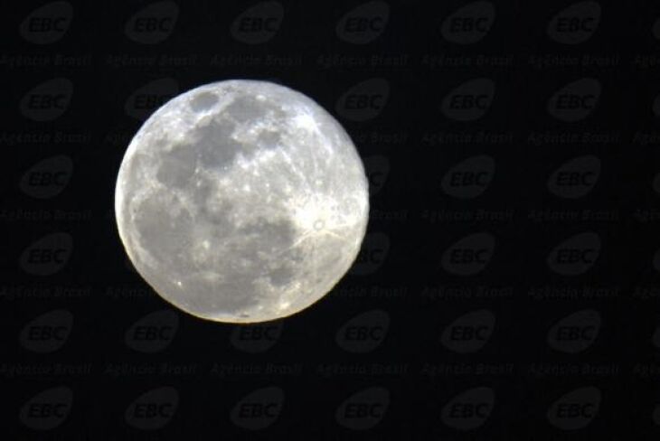 Estudantes brasileiros representam Brasil em olimpíada de astronomia no Uruguai