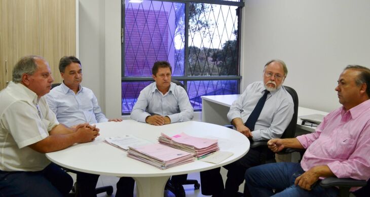A CLR é a única Comissão pela qual passam, obrigatoriamente, todas as matérias que tramitam no legislativo
