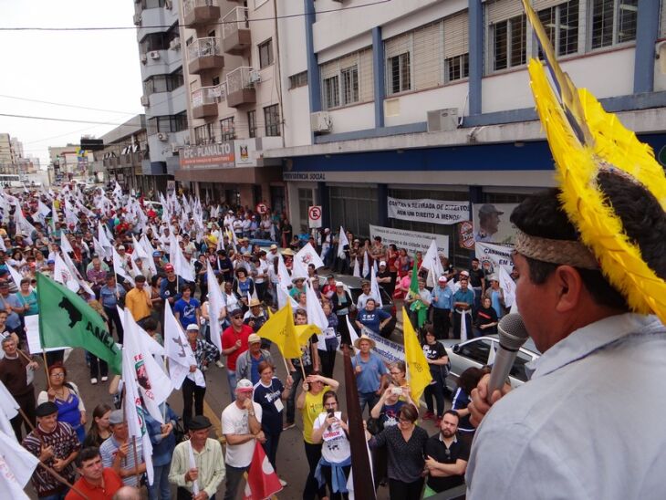 Manifestação passou por diversos pontos da área central da cidade